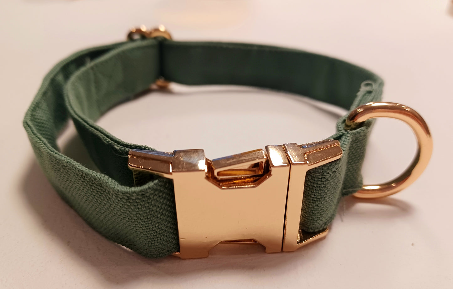 SEAWEED GREEN